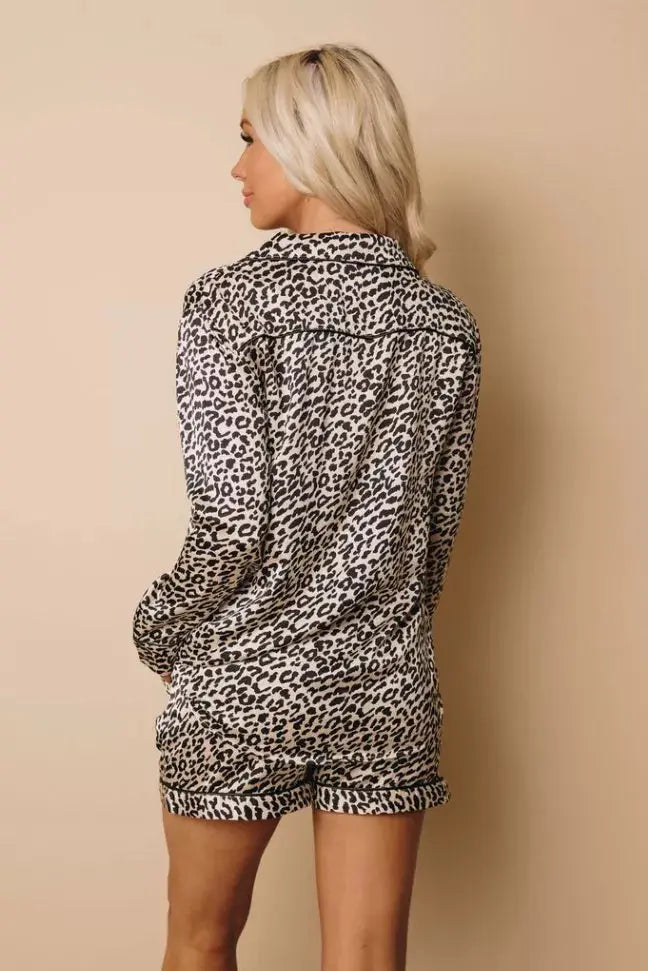 Kardash Leopard Lounge Set Stay Warm in Style