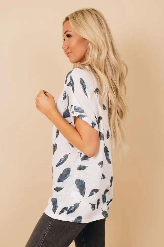 Katia Feather Print Tee Stay Warm in Style