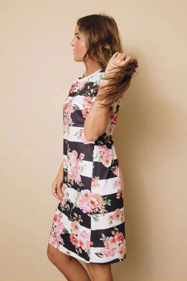 Kaylin Short Sleeved T-shirt Mini Dress Stay Warm in Style