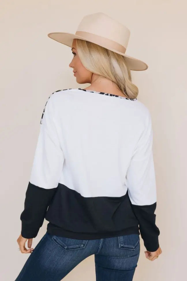 Keen To You Leopard Top Stay Warm in Style