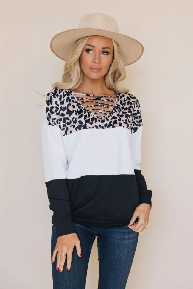 Keen To You Leopard Top Stay Warm in Style