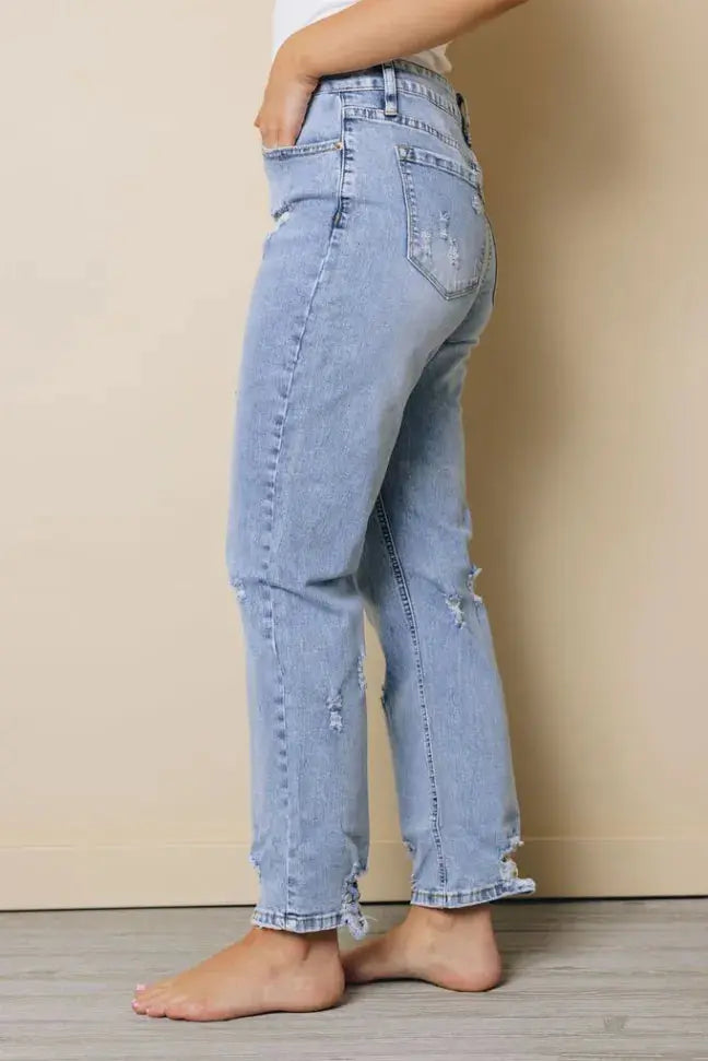 Knolls High Rise Straight Leg Jeans Stay Warm in Style