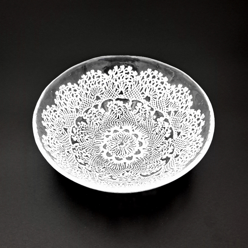 LILLE 7" Glass Salad Bowl Clear/White Red Pomegranate Collection