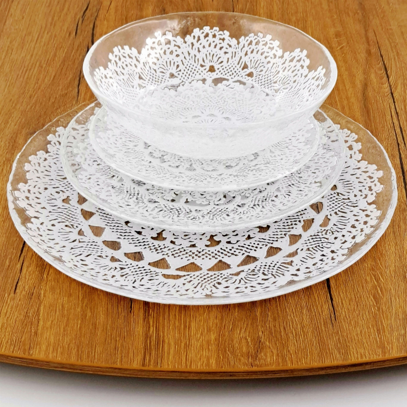 LILLE Glass Dinnerware Set Clear/White Red Pomegranate Collection