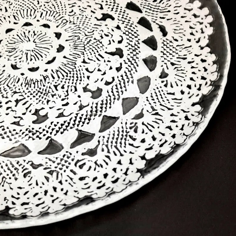 LILLE Glass Plate Clear/White Red Pomegranate Collection
