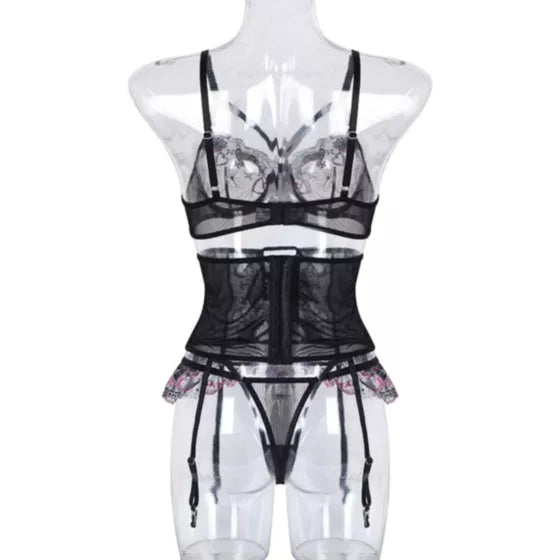 La Belle Fantastique Lace lingerie (3 Piece Set) La Belle Fantastique