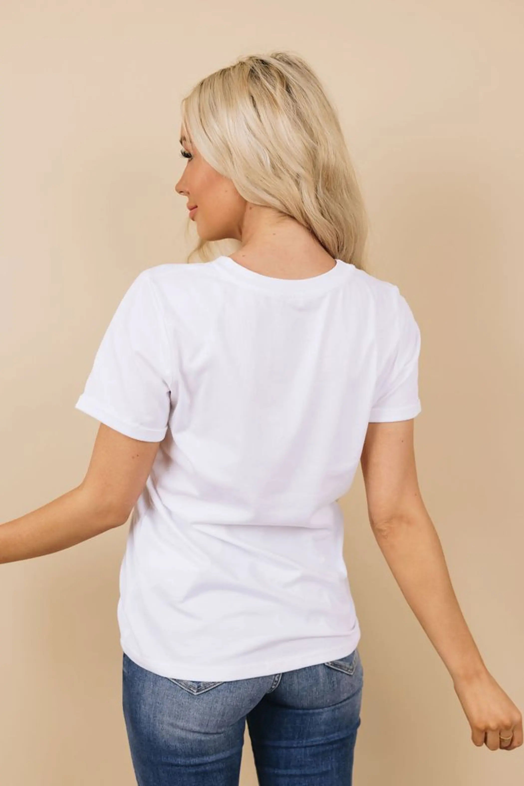 Leopard Printed Mom Tee Stay Warm in Style