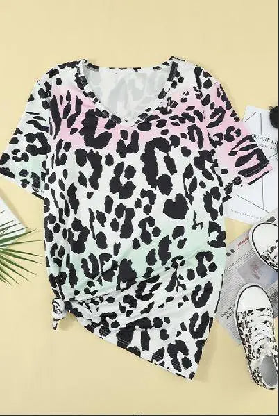 Leopard V-Neck Plus Size Top Stay Warm in Style