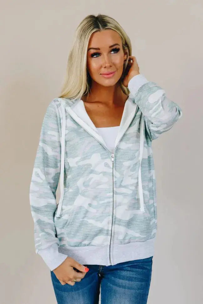 Like Magic Camo Jacket Stay Warm in Style