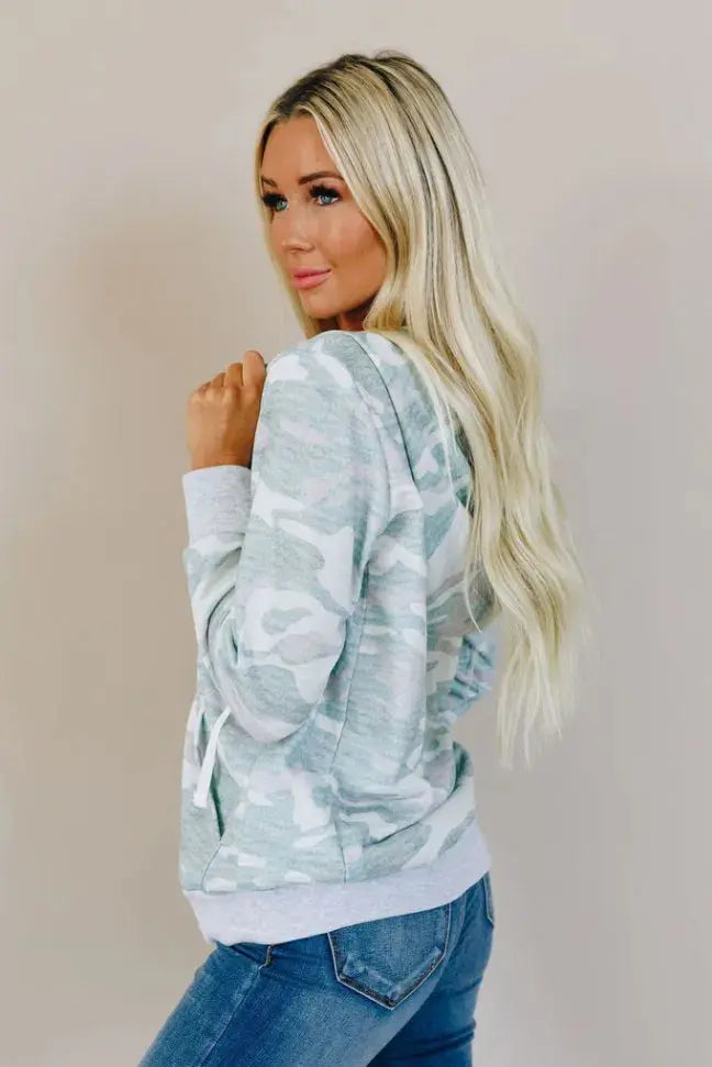 Like Magic Camo Jacket Stay Warm in Style