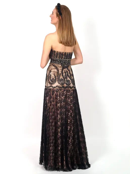 Long formal dress with black lace Raul E New York