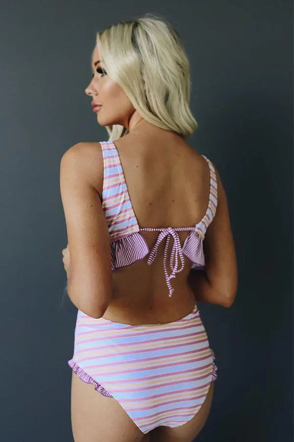 Love Freely Patterned Ruffle One Piece Stay Warm in Style