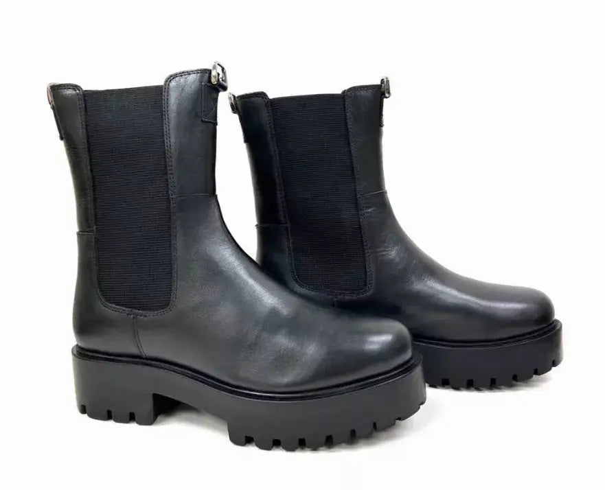 Luna Black Mid-calf Chelsea Oobash
