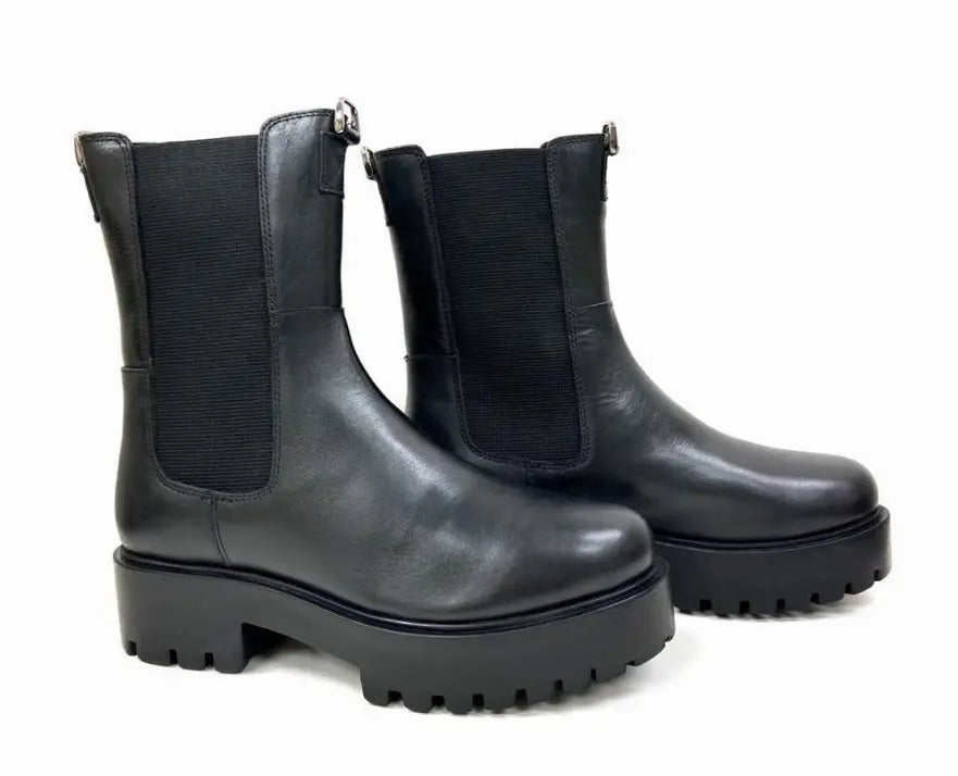 Luna Black Mid-calf Chelsea Oobash