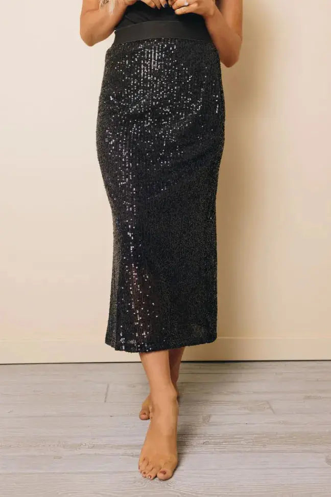 Maren Sequin High Waist Mid Skirt Stay Warm in Style