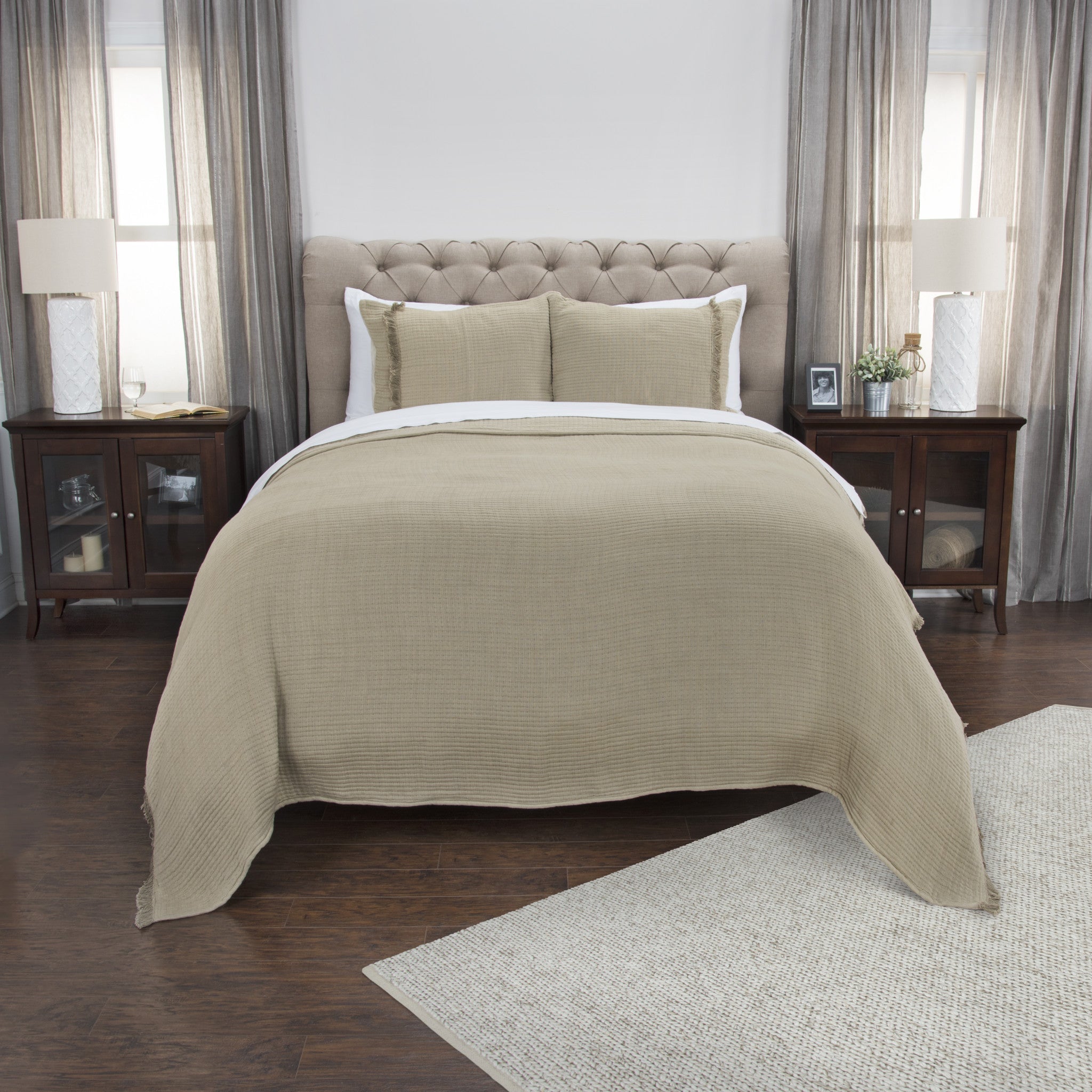 Natural Checkered King Quilt - GreatEagleInc