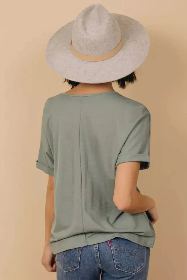 Natural Minded Twist Tee Stay Warm in Style