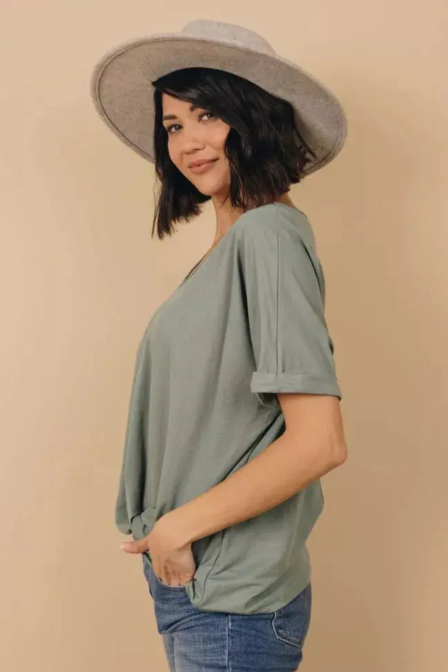 Natural Minded Twist Tee Stay Warm in Style