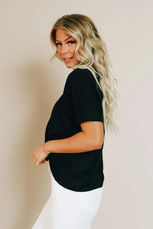 Natural Minded Twist Tee Stay Warm in Style