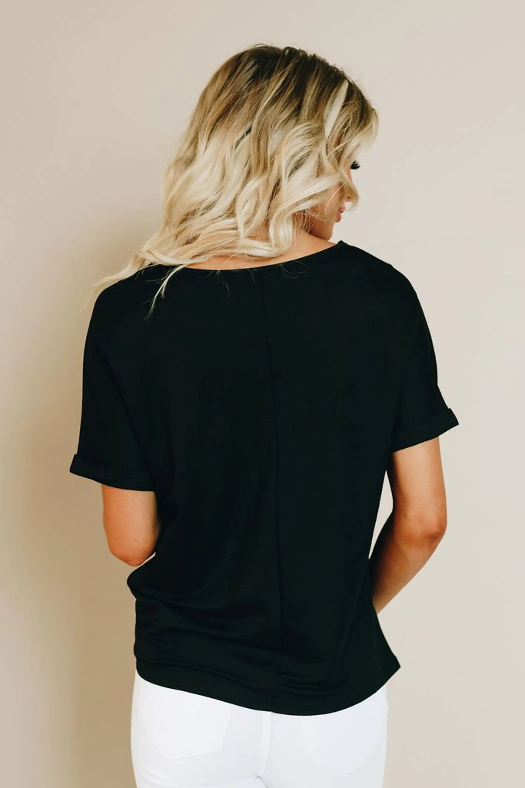Natural Minded Twist Tee Stay Warm in Style
