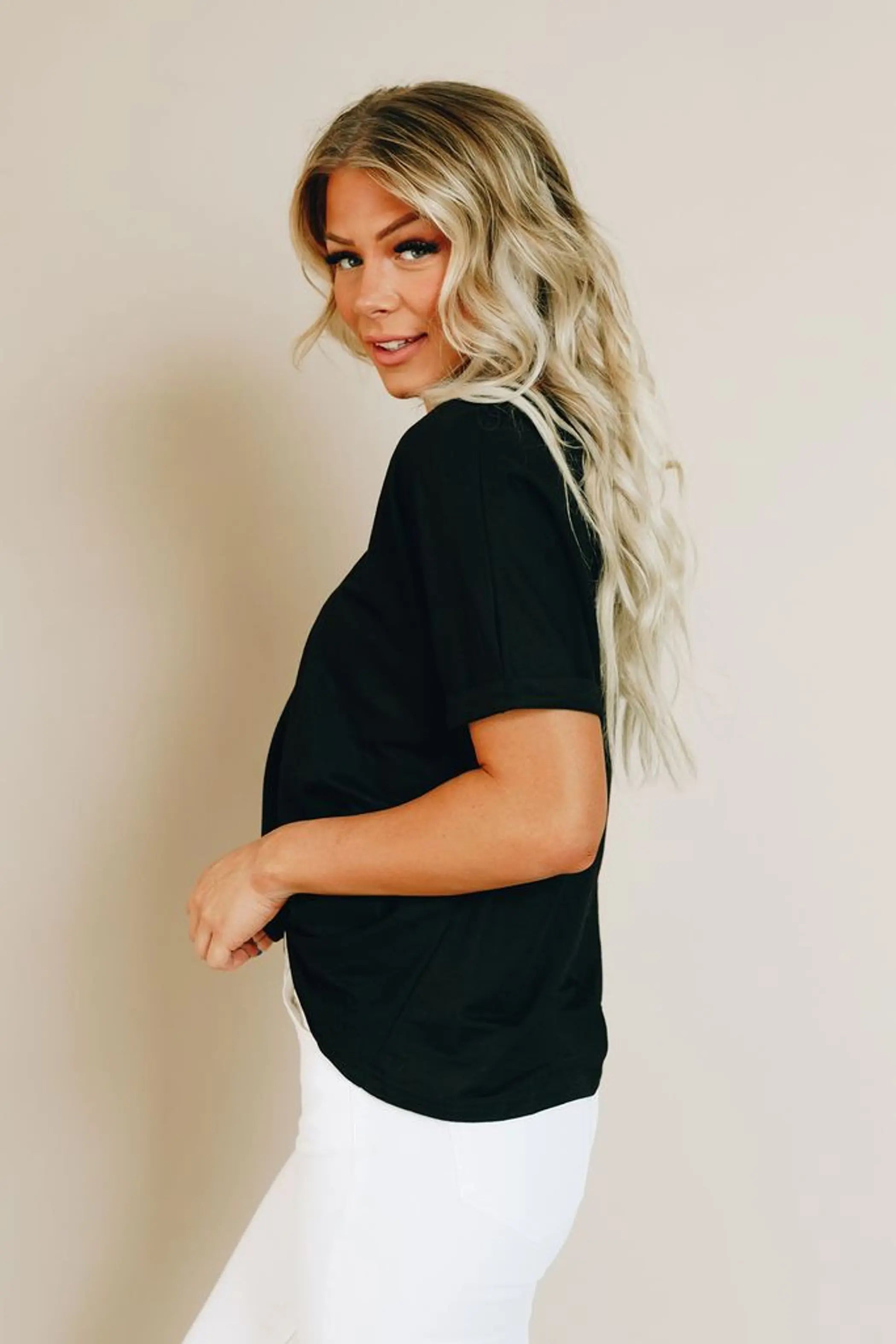 Natural Minded Twist Tee Stay Warm in Style