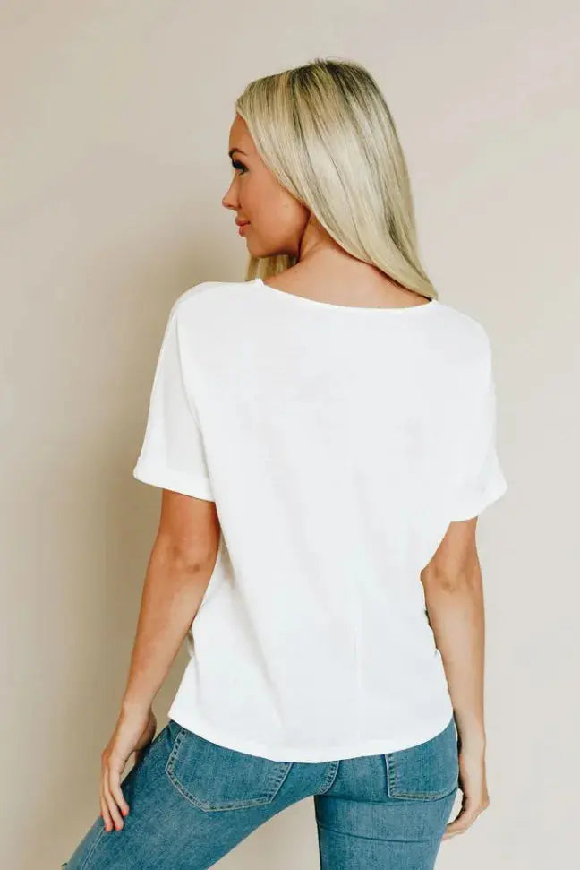 Natural Minded Twist Tee Stay Warm in Style