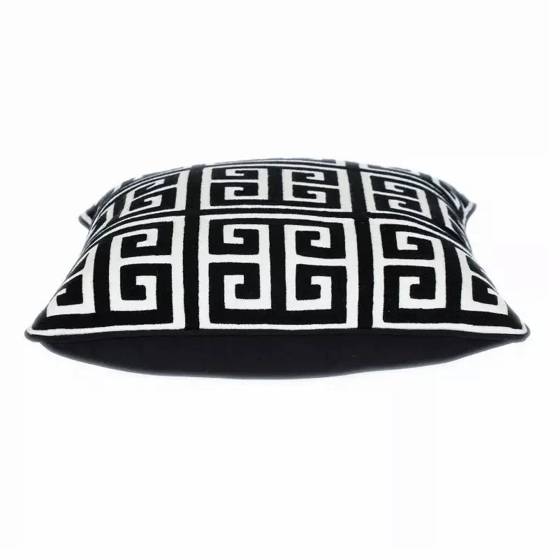 Parkland Collection Transitional Interlocking 20" x 20" Pillow Parkland Collection
