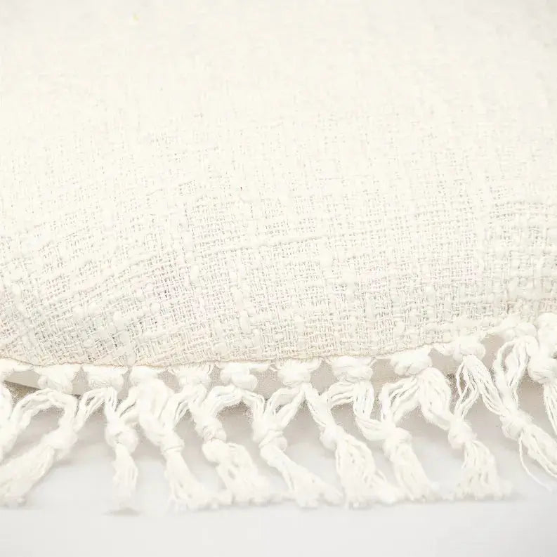 Parkland Collection Transitional Solid White Round 18" x 18" Pillow Parkland Collection