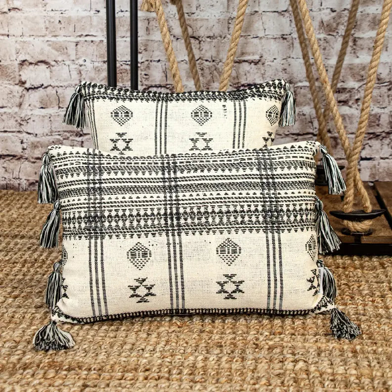 Parkland Collection Transitional Tribal Square 18" x 18" Pillow Parkland Collection