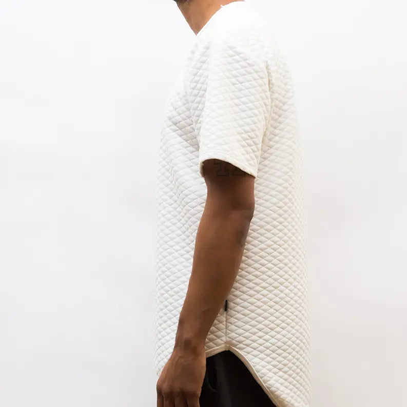 QUILTED SCALLOP TEE- WHITE WEIV