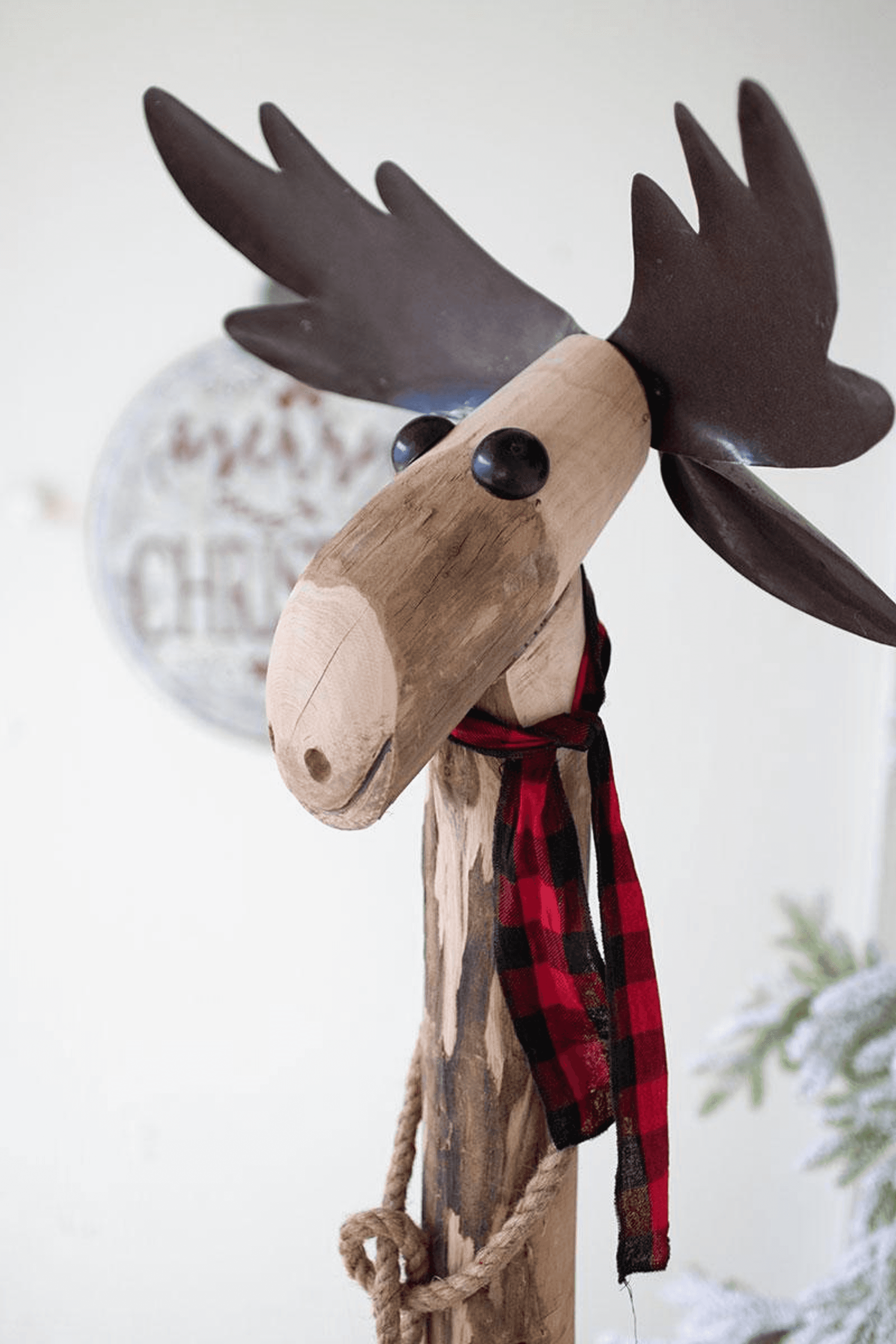 RECYCLED WOOD AND IRON MOOSE Kalalou