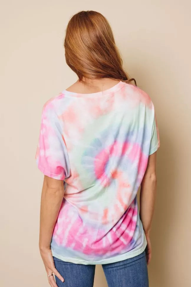 Regan Tie-dye T-Shirt Stay Warm in Style