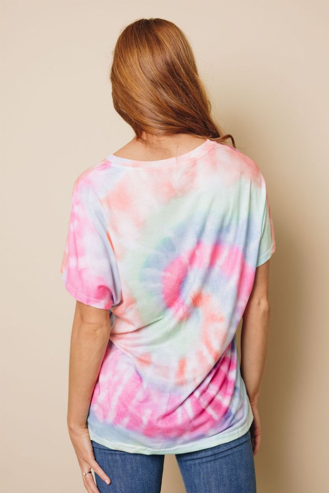 Regan Tie-dye T-Shirt Stay Warm in Style
