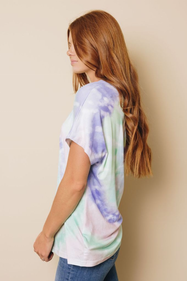 Regan Tie-dye T-Shirt Stay Warm in Style