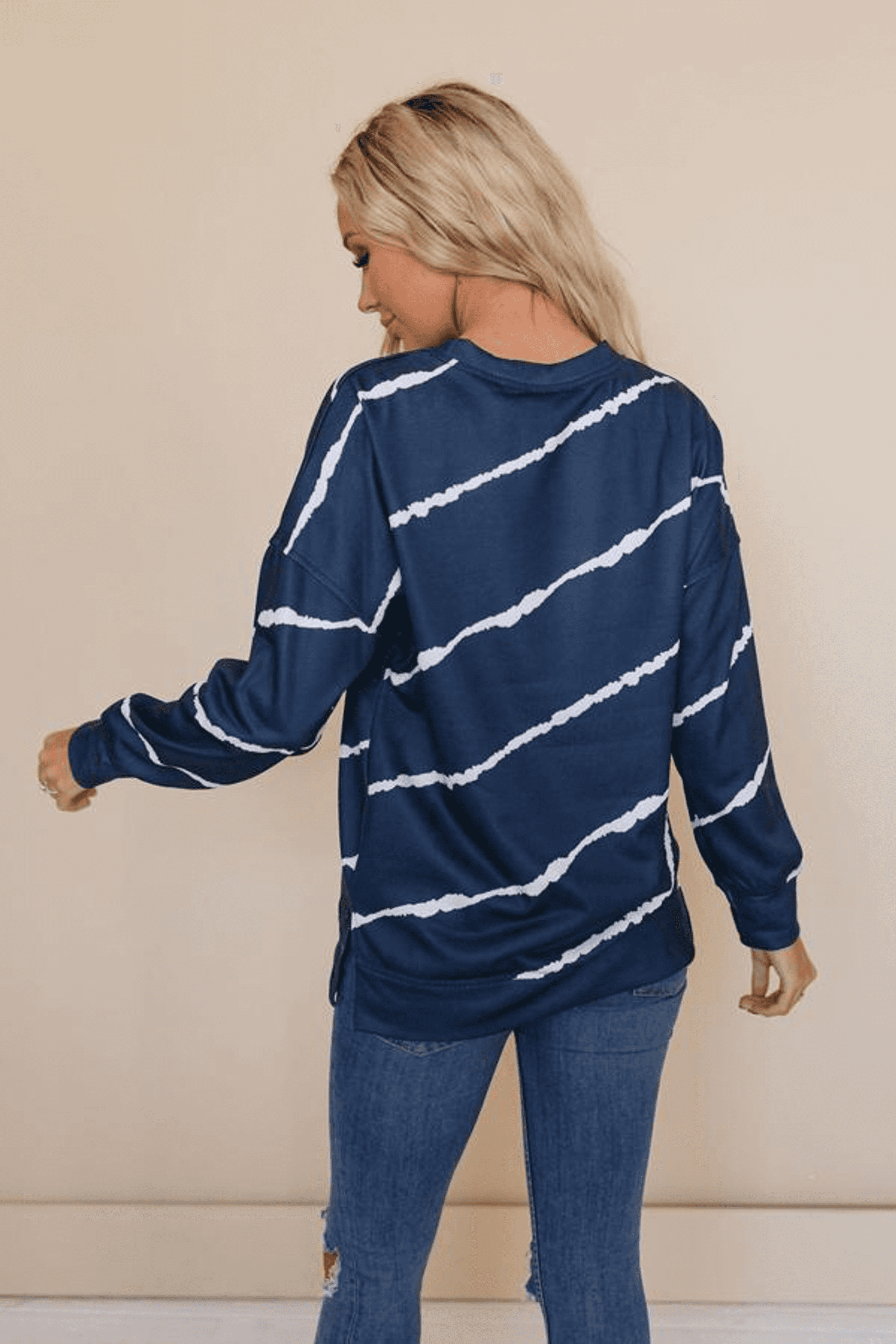 Rise Tie Dye Striped Pullover Stay Warm in Style