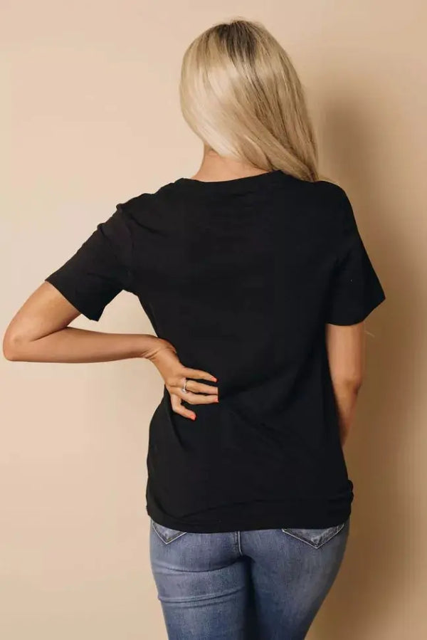 Rosie Be Kind Heart Tee Stay Warm in Style