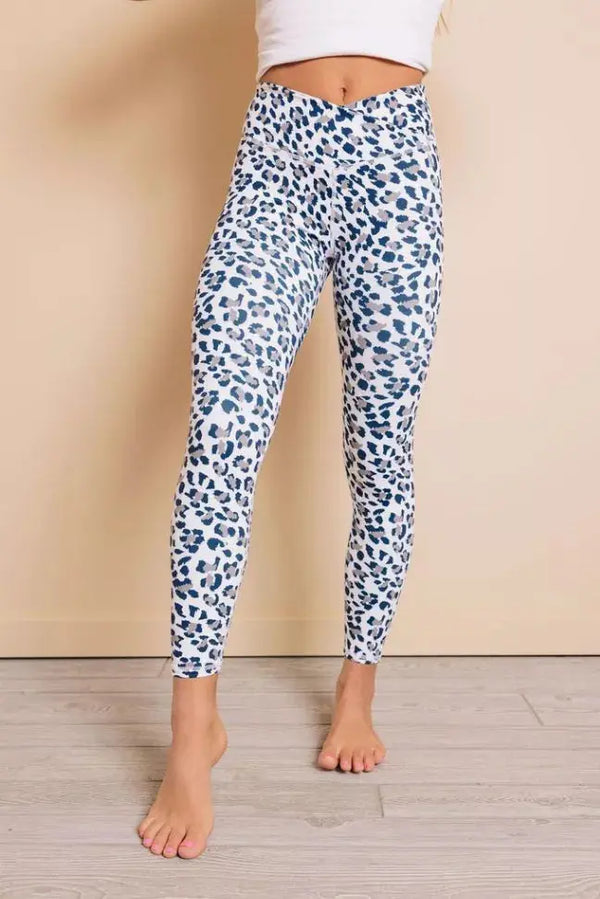 Run The World Leopard Leggings Stay Warm in Style