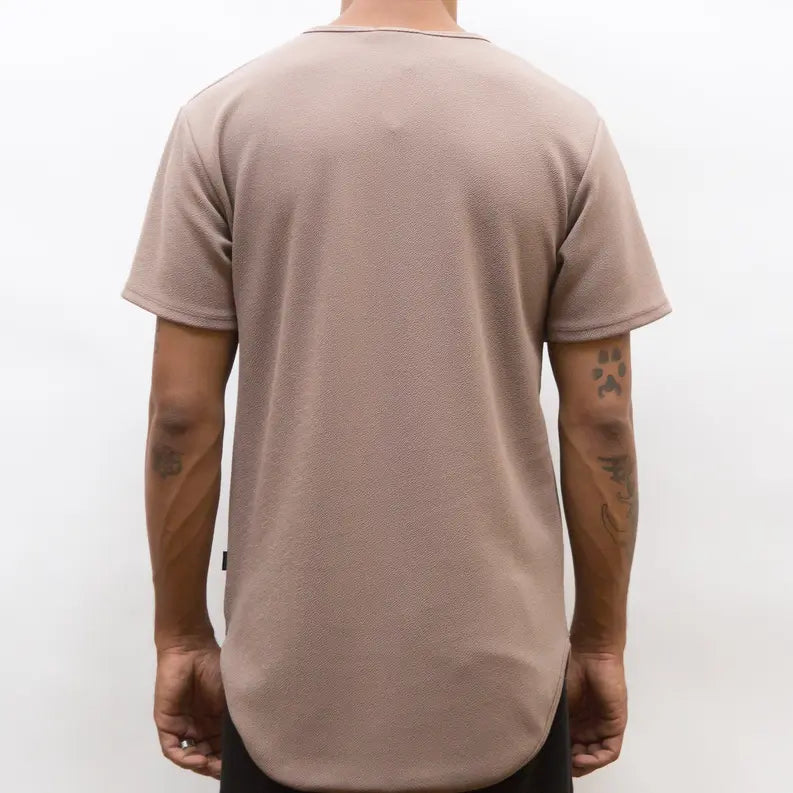 SEAMED SCALLOP TEE- SAND WEIV