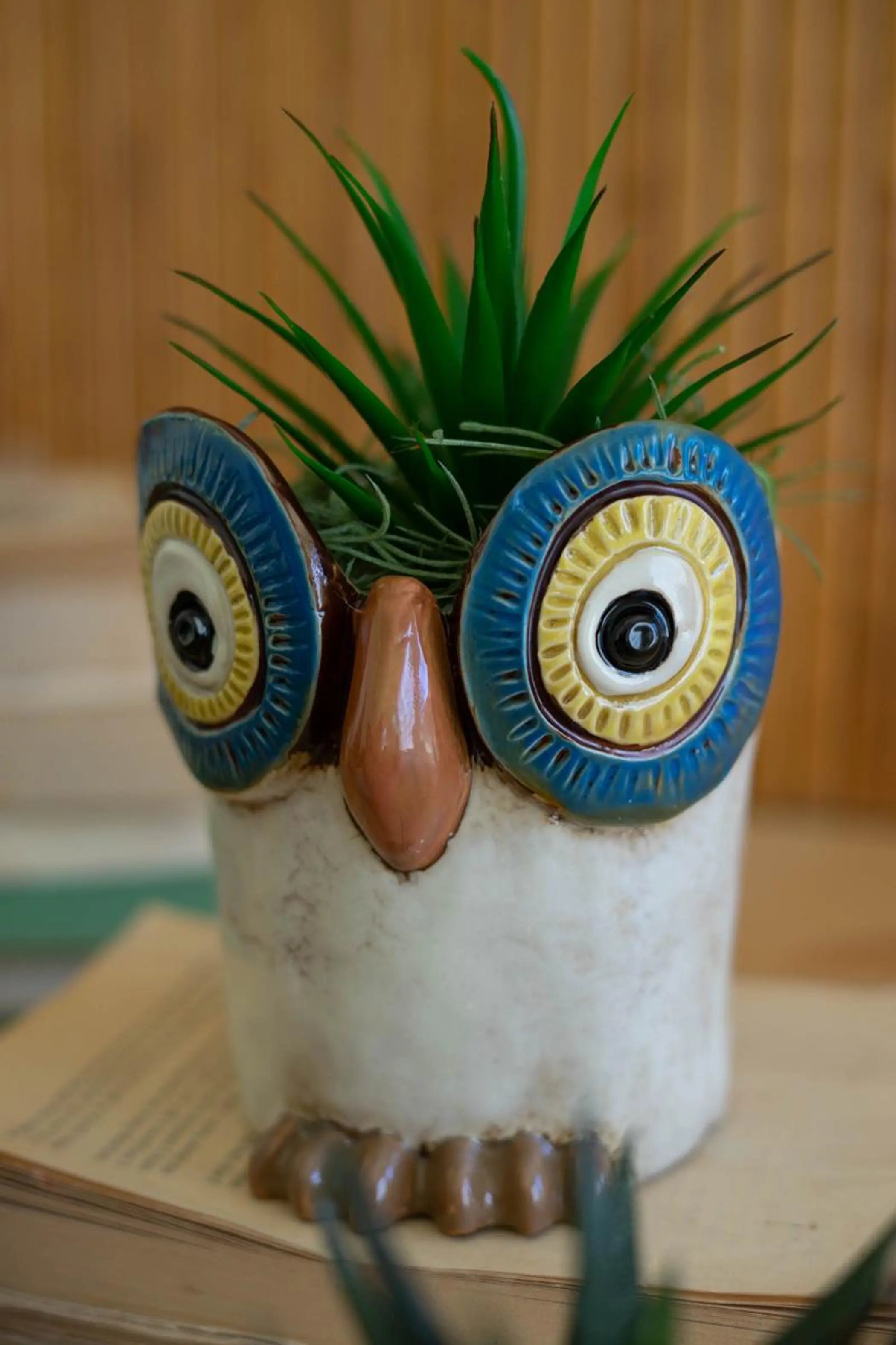 SET OF THREE CERAMIC OWL PLANTERS Kalalou