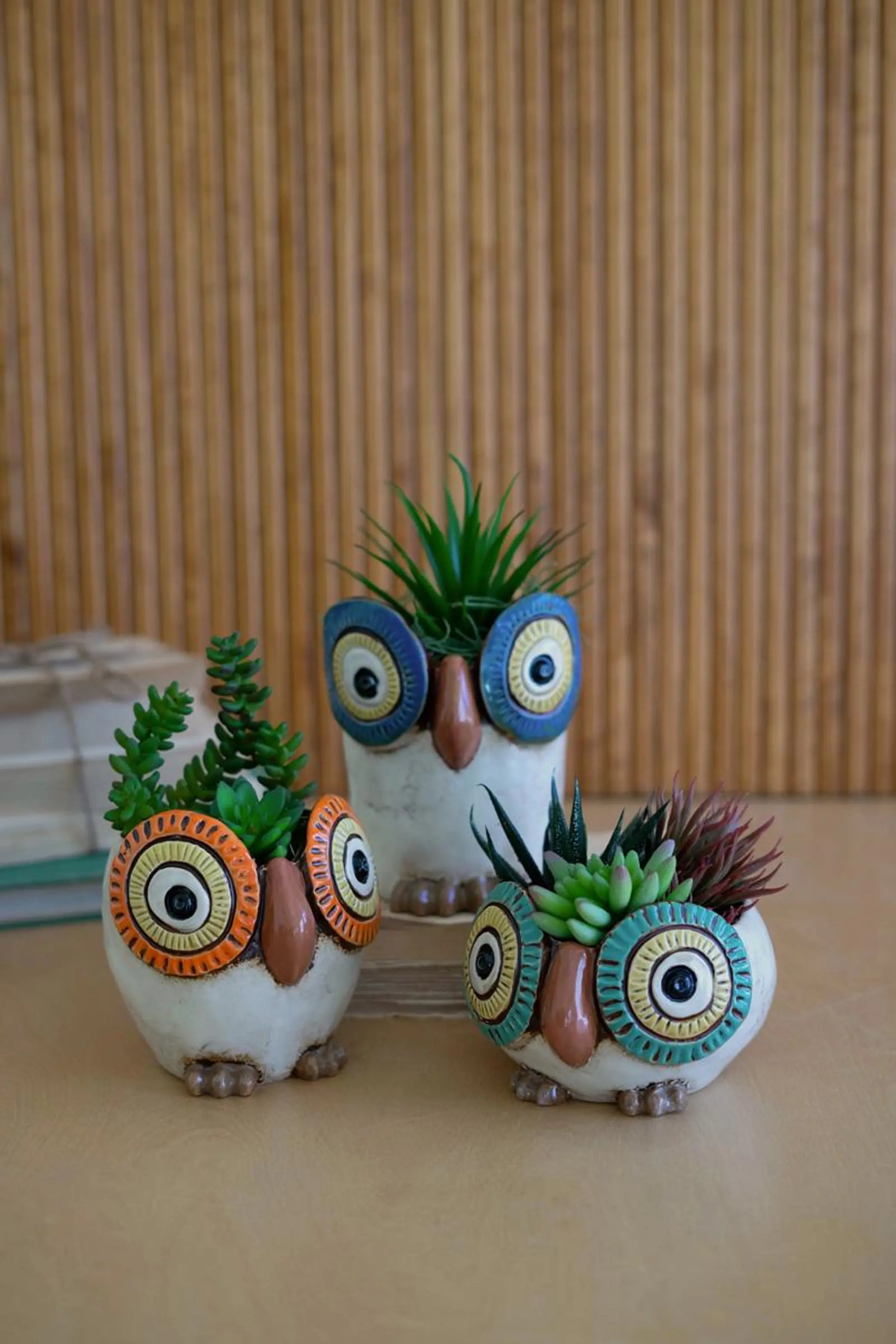 SET OF THREE CERAMIC OWL PLANTERS Kalalou