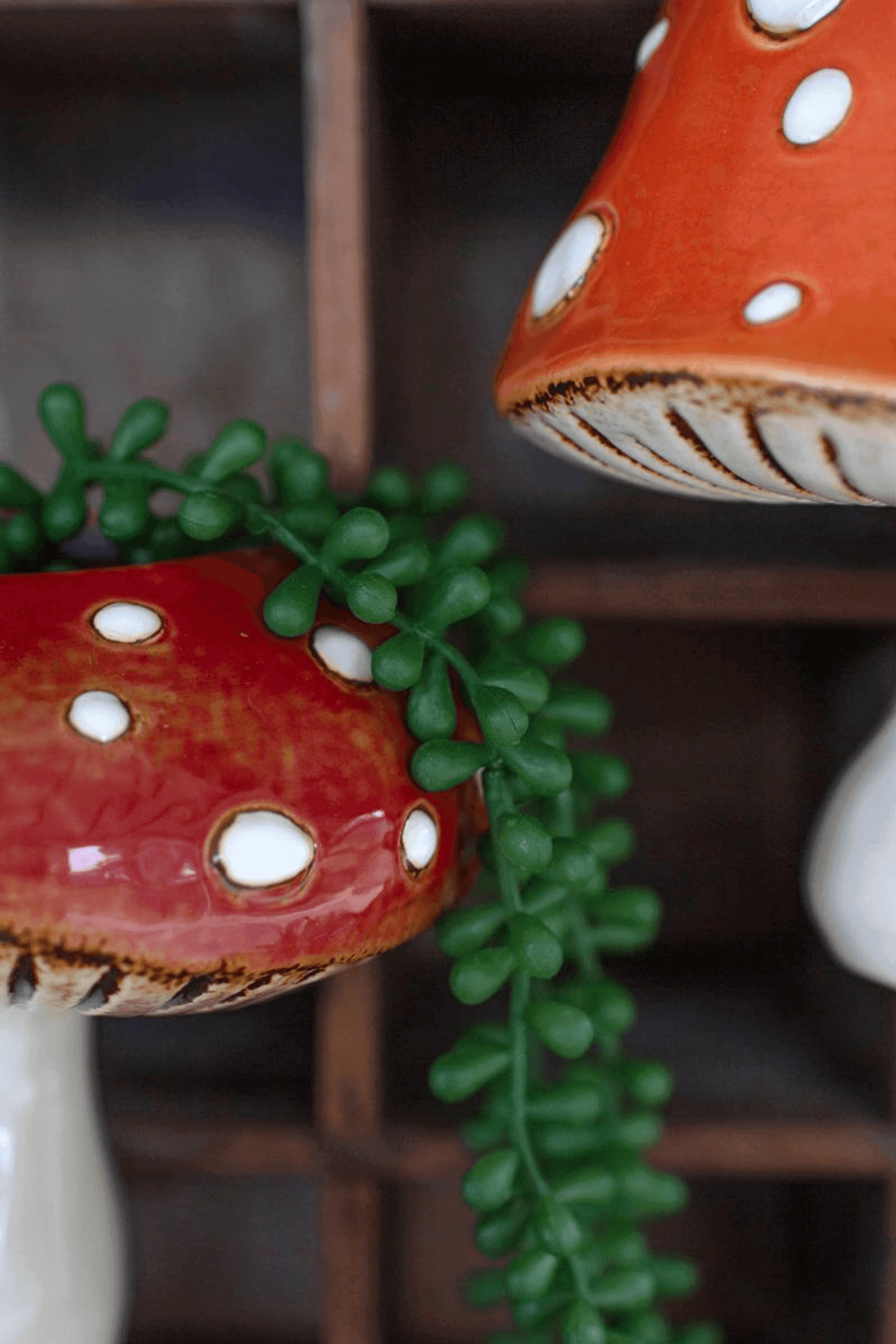 SET OF TWO CERAMIC TOADSTOOL WALL PLANTERS Kalalou