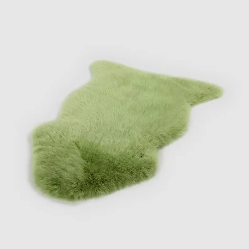 SHABBY CHIC SHEEPSKIN SINGLE PELT RUG THE MOOD