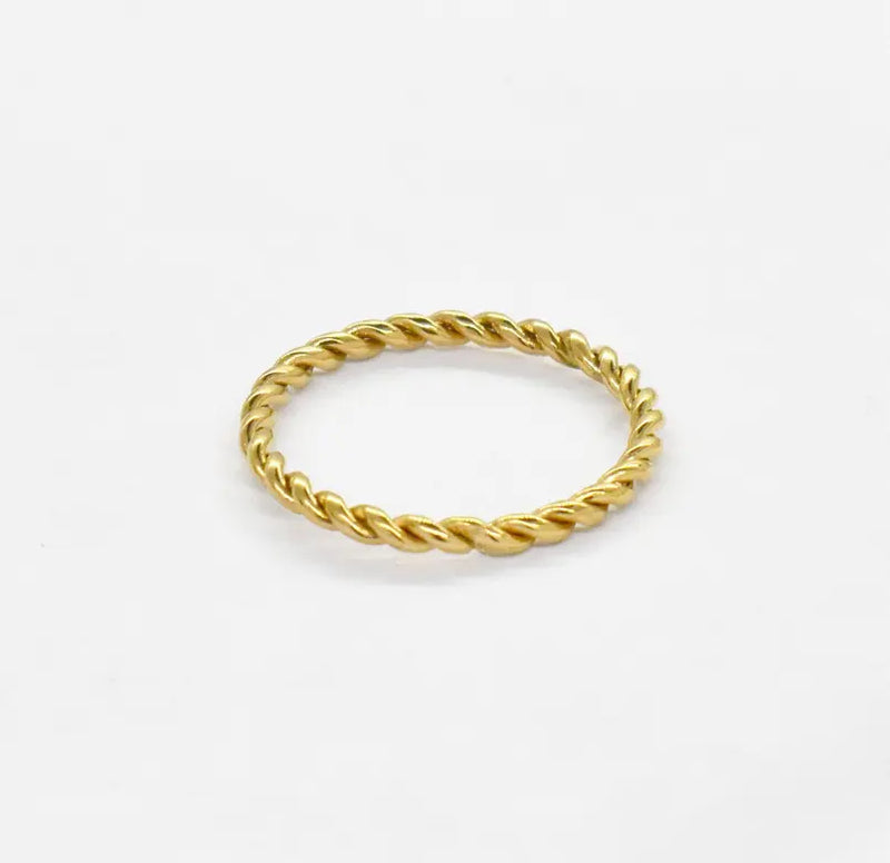 SOPHIE GOLD DAINTY TWIST RING Mai Desiree