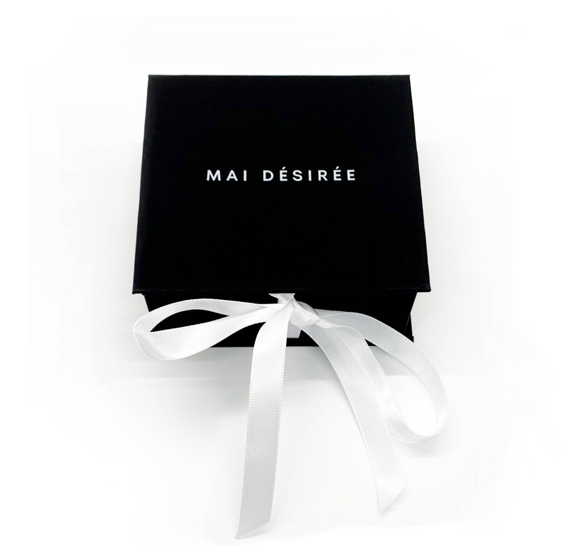 SOPHIE GOLD DAINTY TWIST RING Mai Desiree