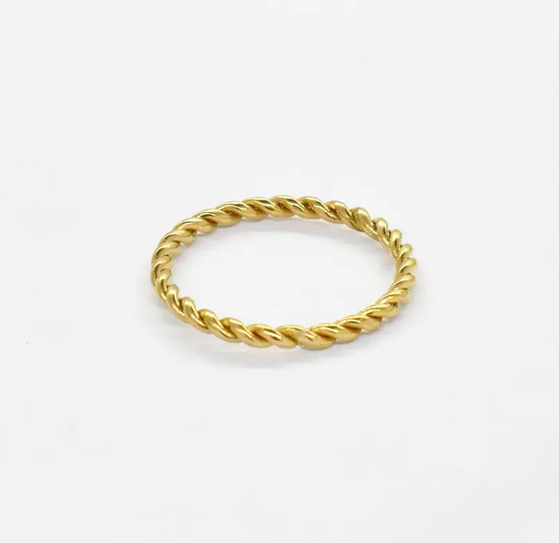 SOPHIE GOLD DAINTY TWIST RING Mai Desiree