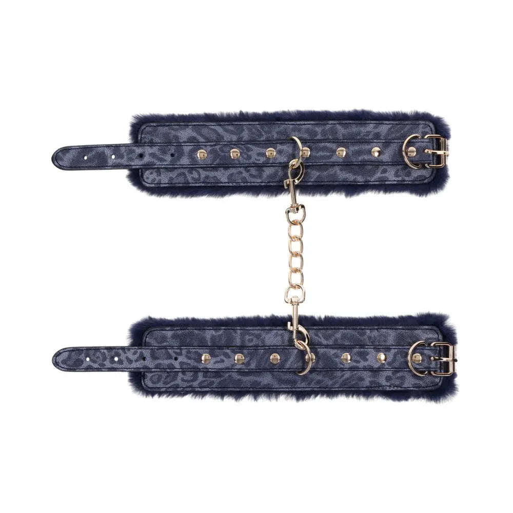SS S&M Cougar Fur Handcuffs Sportsheets
