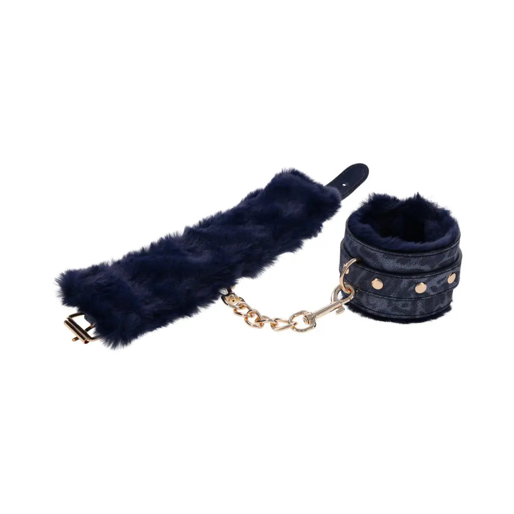 SS S&M Cougar Fur Handcuffs Sportsheets