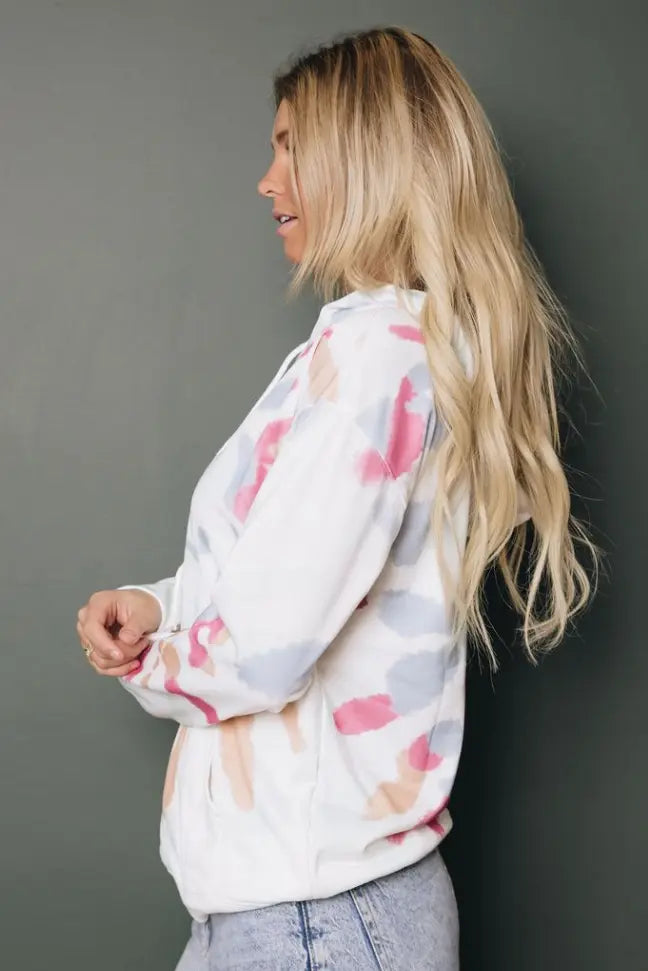Sally Tie Dye Hoodie Stay Warm in Style