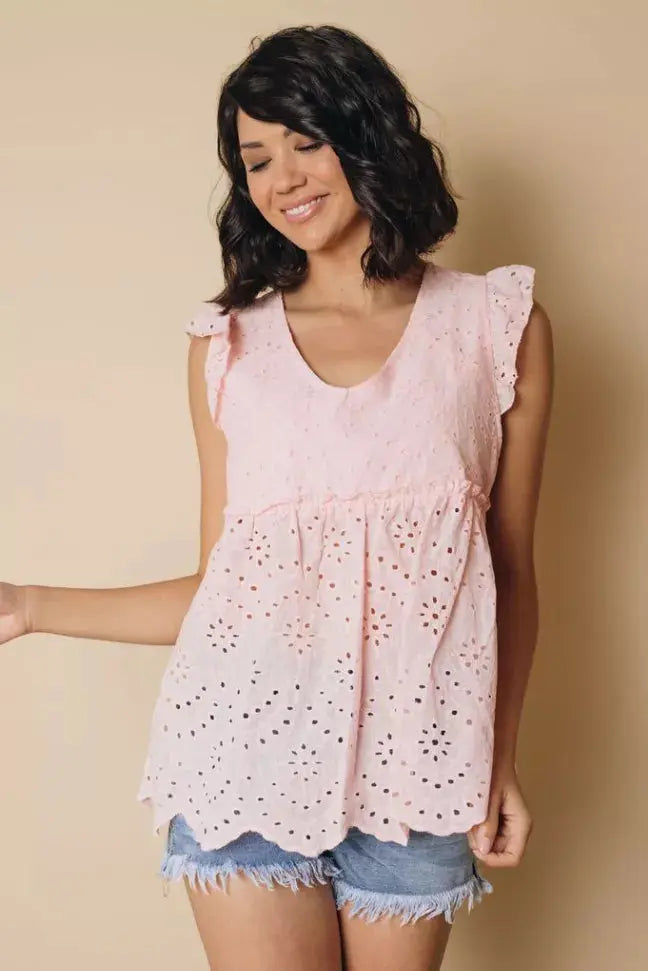 Scalloped Tank Top Stay Warm in Style