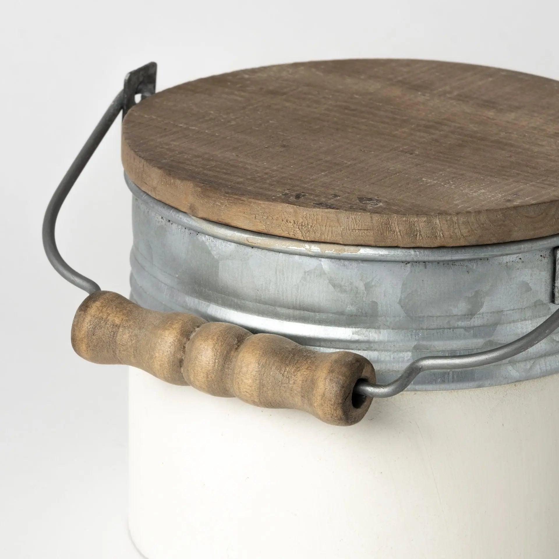 Set Of Three Rustic White Metal Storage Cans Homeroots Office